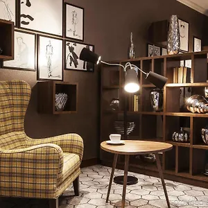 4* Hotel Renaissance